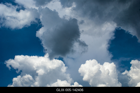 Gomoly felhők-stock-foto