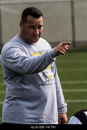 Kovács Sándor, korábbi amerikai futball játékos a magyar bajnokságban, jelenleg edző, védő kordinátor a Szekszárd Bad Bones csapatában, szakértő és sportriporter a Sport TV-ben-stock-foto