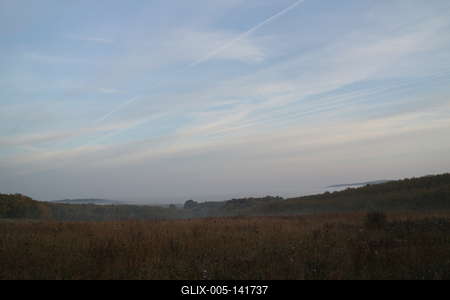 Ősagárdi párás reggel-stock-foto