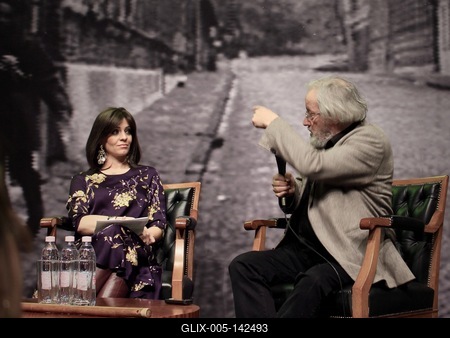 Sebő Ferenc vendég beszélgetése a Műcsarnokban, az Egy/Kor kiállításon-stock-foto