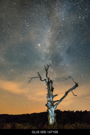 Éjszaka a Káli-medencében-stock-foto