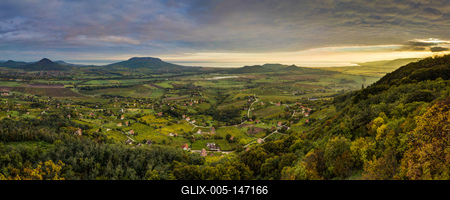 Őszi tájkép a Balaton-felvidékről-stock-foto
