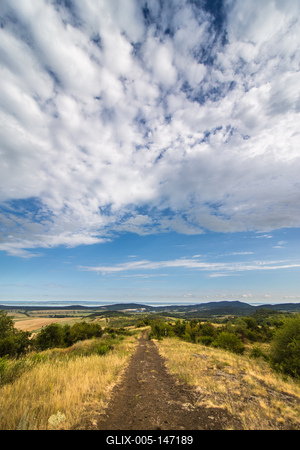 Nyár a hegytetőn.-stock-foto