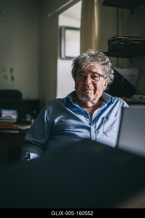 Konrád György-stock-foto