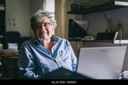 Konrád György-stock-foto