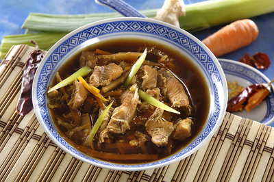 Ázsiai stílusú harcsaleves-stock-foto