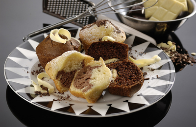 Fehér-fekete és fekete fehér muffin-stock-foto