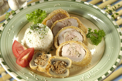 Húsos rántott gomba és húsos karajtekercs-stock-foto