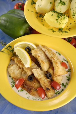 sörben sült hal-stock-foto