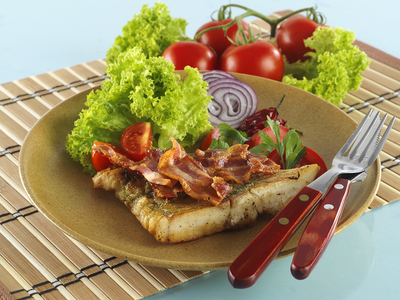 roston hal csilis szalonnával-stock-foto