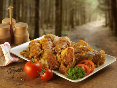 Tirpák töltött káposzta 2-stock-foto