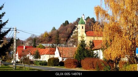 Magyarpolány, kálvária domb. Õszi színek.-stock-foto