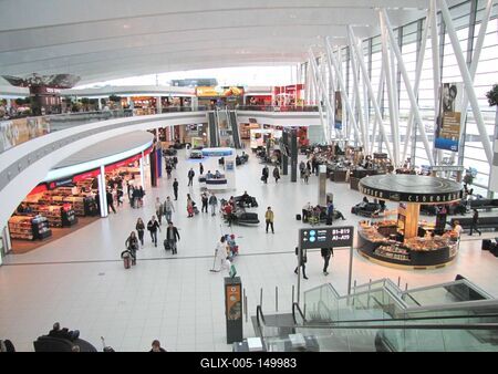 A Ferihegyi repülõtér utascsarnoka-stock-foto