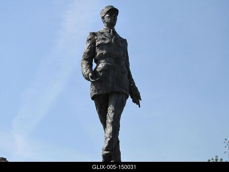 Charles de Gaulle szobra-stock-foto