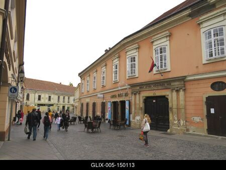 Székesfehérvár - Liszt Ferenc utca-stock-foto