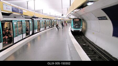 A párizsi metró-stock-foto