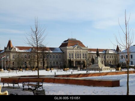 Hajdúböszörményi városháza-stock-foto