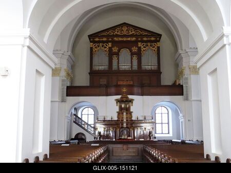 Debreceni nagytemplom belseje-stock-foto