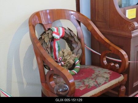 Kossuth Lajos széke a debreceni nagytemplomban-stock-foto