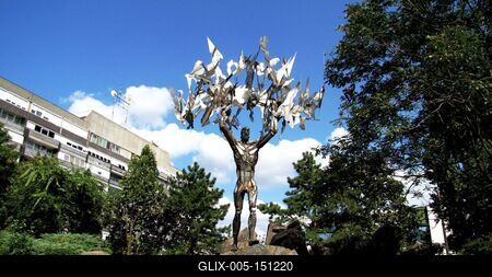 Szekszárd, 2010. szeptember 7.A Prometheusz szoborcsoport. Varga Imre alkotása 1965-ben készült, de csak 1978-ban került Szekszárdra.-stock-foto