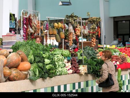 Lisszaboni piac - zöldség, gyümölcs-stock-foto