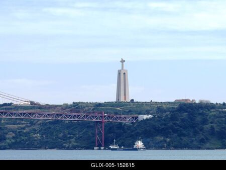 Lisszabon - Tejo folyó - Krisztus szobor-stock-foto