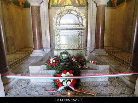 A Magyar Békekör koszorúja Kossuth Lajos sírján-stock-foto