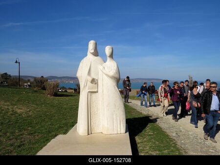 I. András király szobra Tihanyban-stock-foto