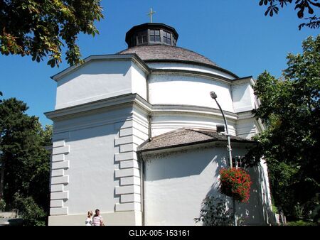 Balatonfüred, 2008. augusztus 31. A balatonfüredi Kerek templom 1846-ból.-stock-foto