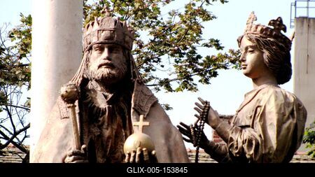 Szent István és boldog Gizella szobra Szegeden-stock-foto