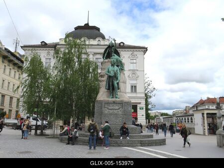 France Prešeren szlovén költõ emlékmûve Ljubljanában-stock-foto
