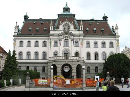 Egyetem - Ljubljana-stock-foto