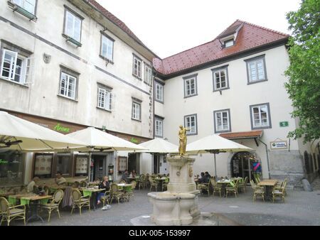 Ljubljanai óvárosi tér-stock-foto