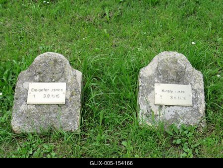 Magyar katonák sírja - Redipuglia-stock-foto