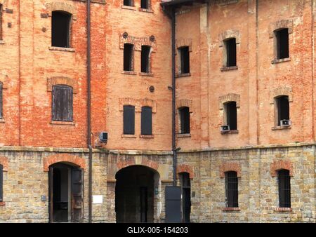 Trieszt - Náci koncentrációs táborrá átalakított rizshántoló-stock-foto