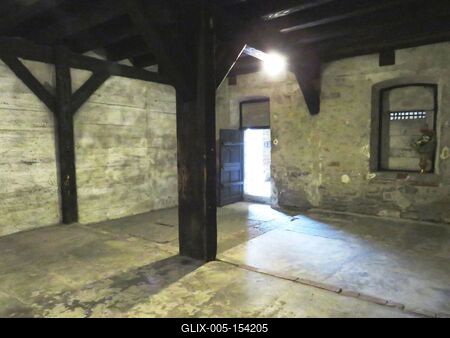 Trieszt - Náci koncentrációs táborrá átalakított rizshántoló-stock-foto