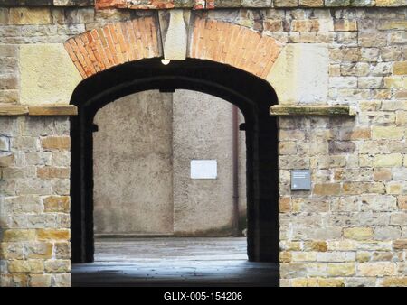 Trieszt - Náci koncentrációs táborrá átalakított rizshántoló-stock-foto