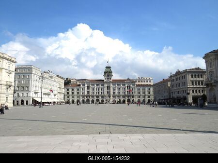 Trieszt fõtere-stock-foto