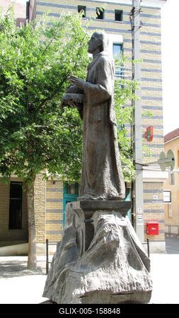 Asztrik kalocsai érsek szobra-stock-foto