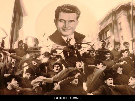 Ceaucescut ünneplõ fiatalok - Fotókiállítás-stock-foto