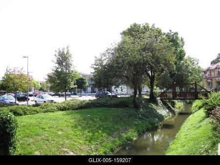 Sárvár (Hungary), 11 September 2016The Gyöngyös brook crossing Sárvár.A Gyöngyös patak.-stock-foto