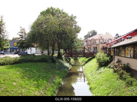 Sárvár (Hungary), 11 September 2016The Gyöngyös brook crossing Sárvár.A Gyöngyös patak.-stock-foto