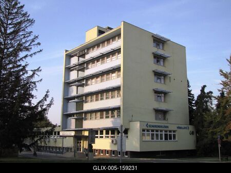 Szombathely (Hungary), 11 September 2016The Hospital Markusovszky  clinic.A Markusovszky Kórház szakrendelõje.-stock-foto