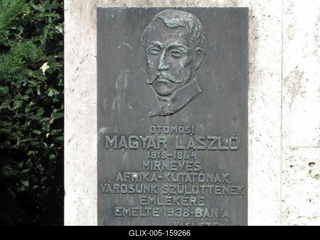 Szombathely (Hungary), 12 September 2016The Monument of the Africa resercher and geographical Discover László Magyar.Az Afrika-kutató, földrajzi felfedezõ Magyar László emlékmûve. Rumi Rajki István és Tóth János 1938-ban készült alkotása.-stock-foto