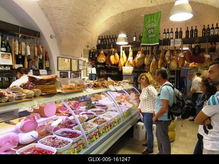 Csemegebolt - Alberobello - Olaszország-stock-foto