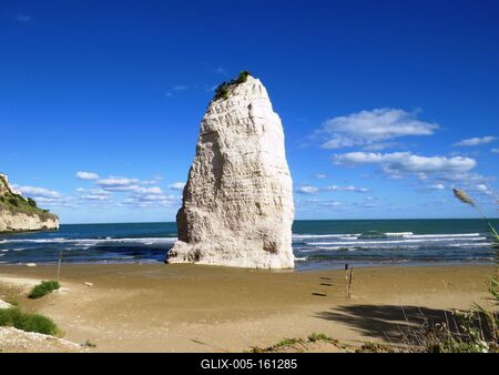 Pizzomunno szikla - Gargano-félsziget - Olaszország-stock-foto
