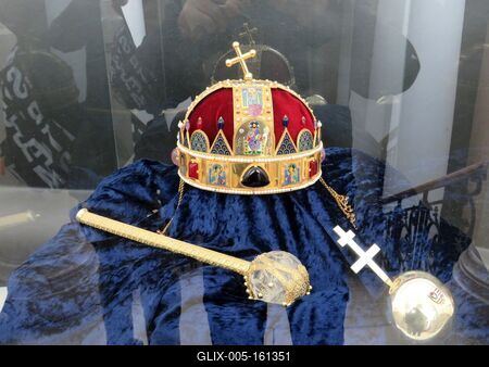 Magyar királyi korona - Pécs-stock-foto