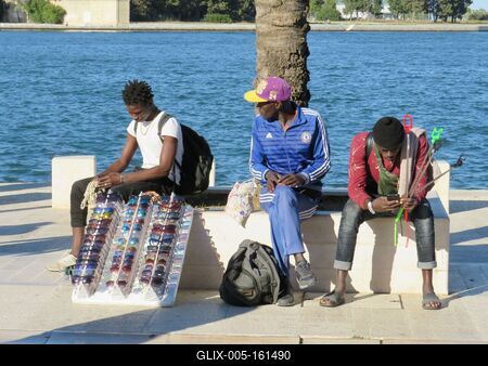 Bevándorlók Brindisiben - Olaszország-stock-foto