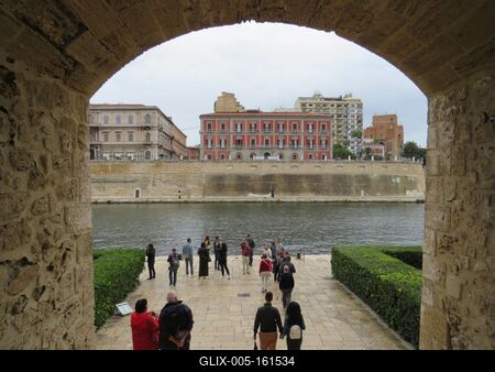Aragóniai erõd - Taranto - Olaszország-stock-foto