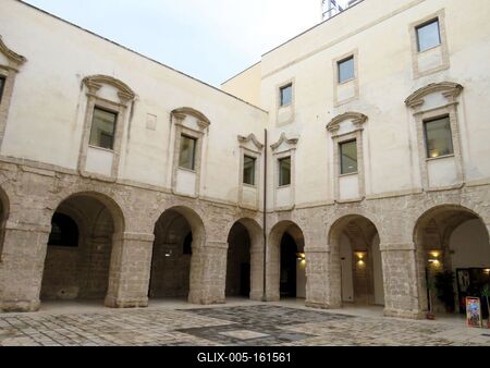 Taranto - Aldo Moro egyetem - Olaszország-stock-foto